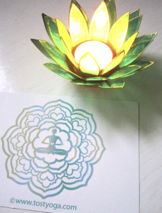 TOST_YOGA_Lotus_power_green